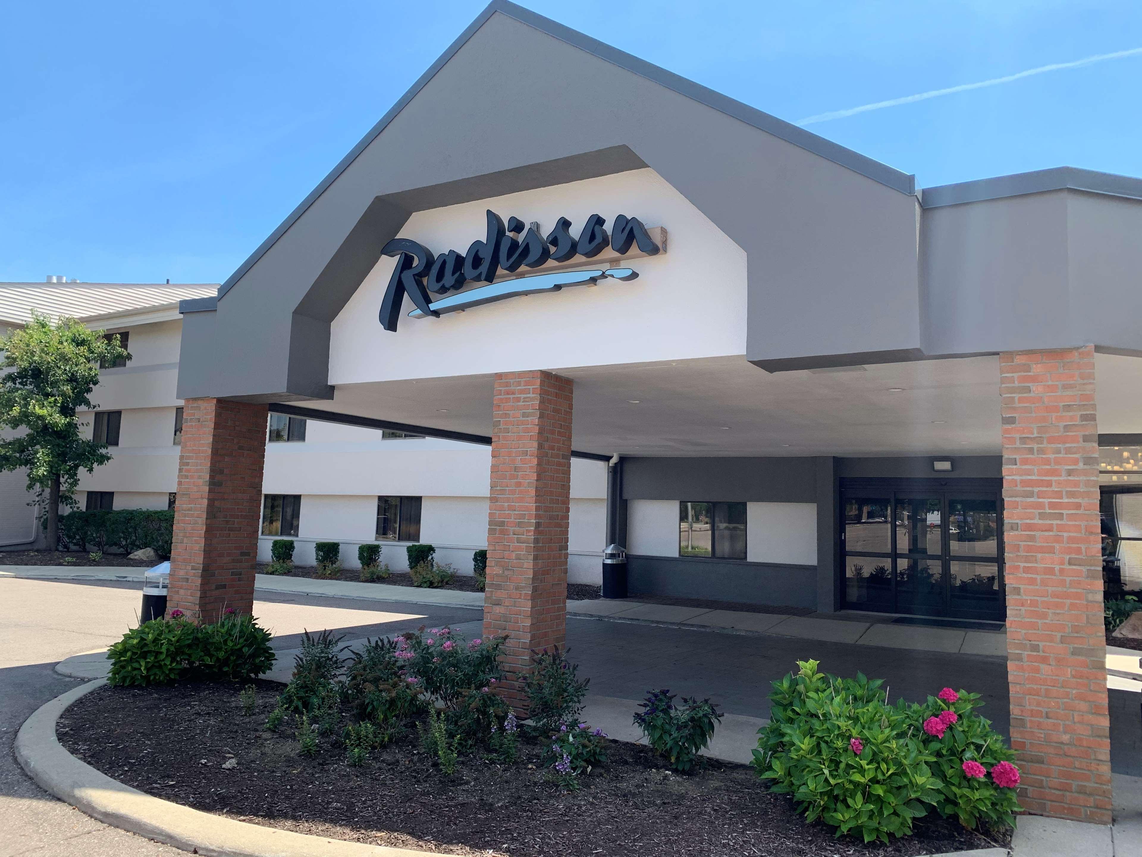 Radisson Hotel Detroit-فارمنجتون هيلز المظهر الخارجي الصورة